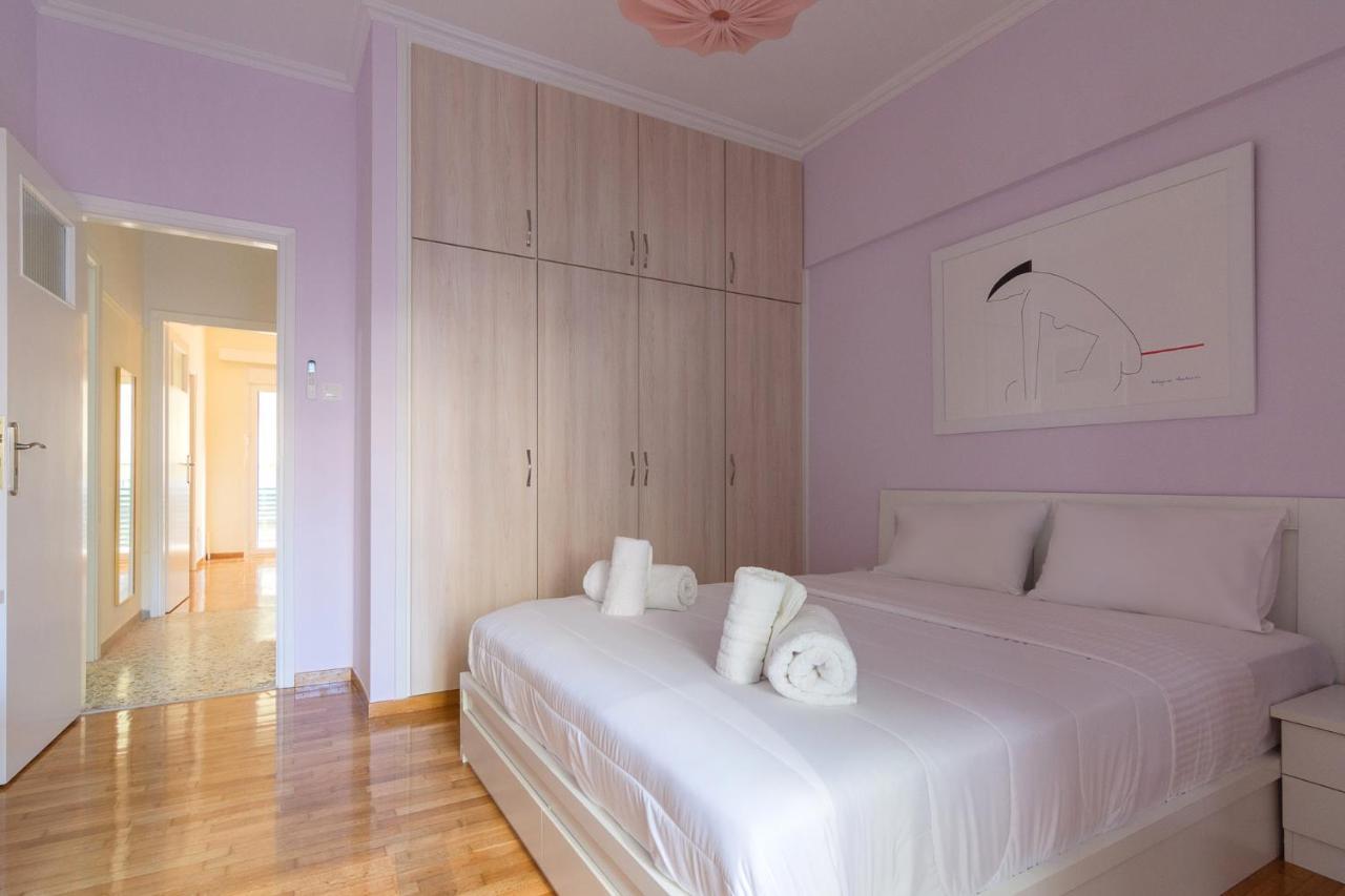 Bright And Spacious 2-Bedrooms Apartment In アテネ エクステリア 写真